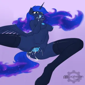 Night With Luna - page 10
